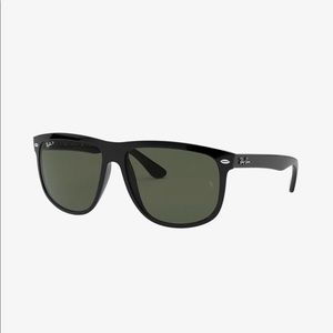 Black Ray Ban sunglasses